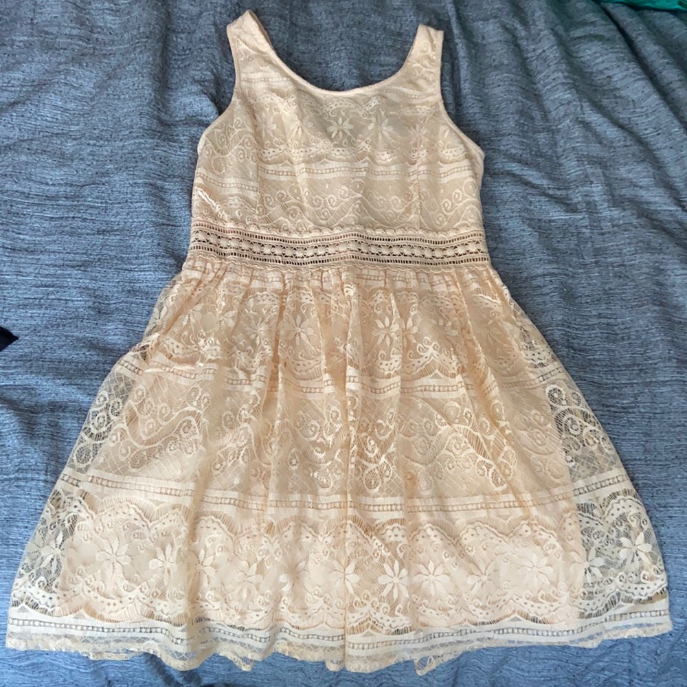 Forever 21 Lace Dress